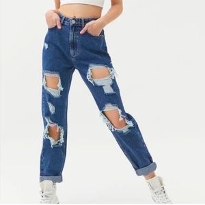 BDG URBAN OUTFITTERS Mom High Rise Distressed Jeans
